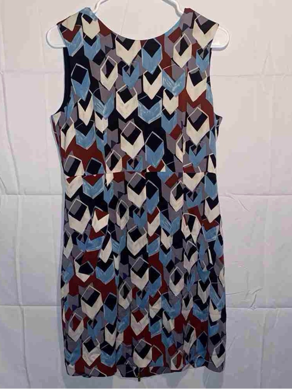 Sleeveless Geometric Print Mini Dress in Blue, White & Brown